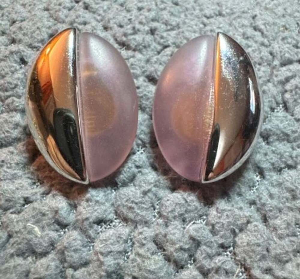 Vintage Pink Resin Silver Tone Oval Clip On Earrings